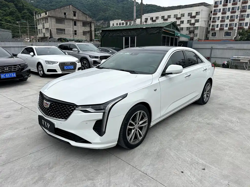Cadillac CT4 2021