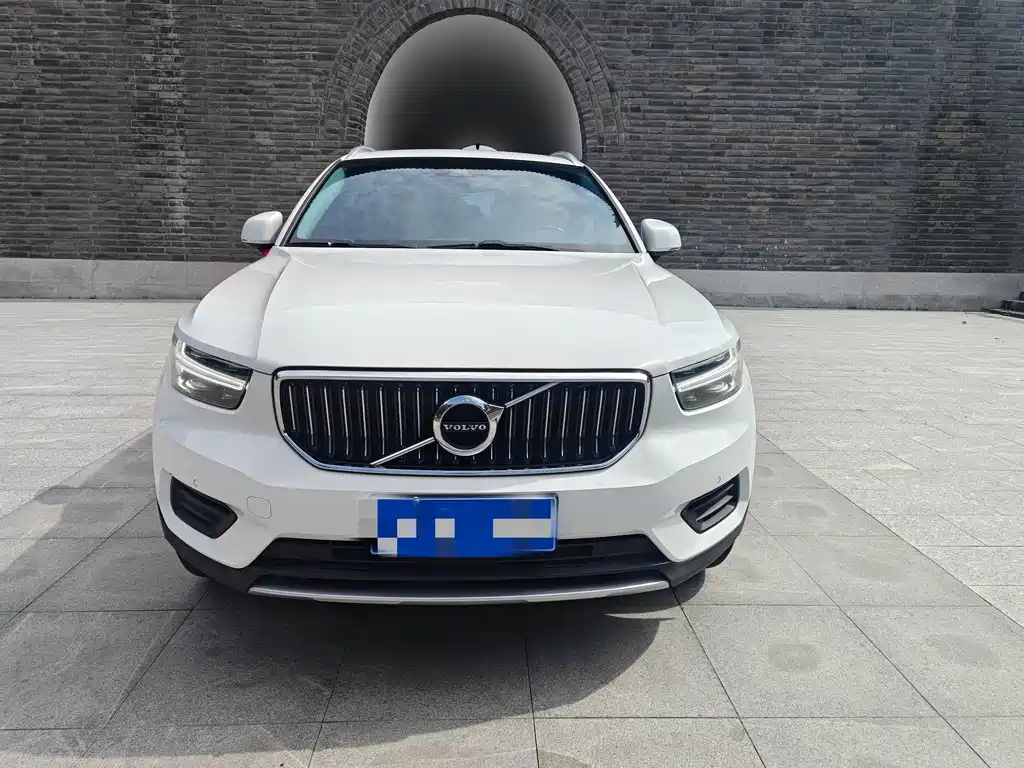 Volvo XC40 2021