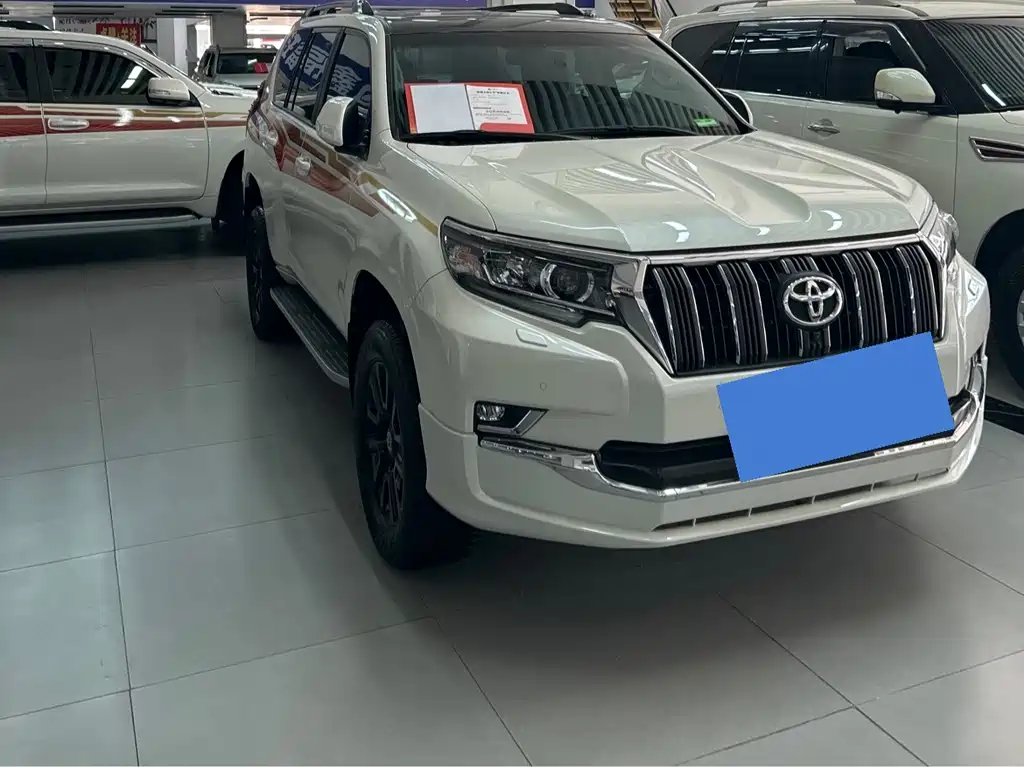 Toyota Prado 2019 — фото 1