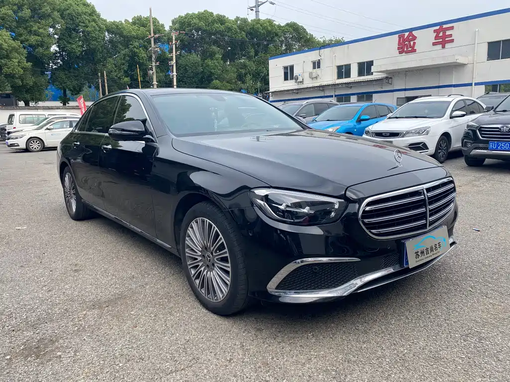 Mercedes-Benz E-Class 2023 — фото 3