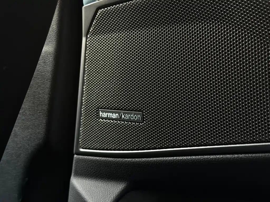 BMW M3 2021 — фото 15
