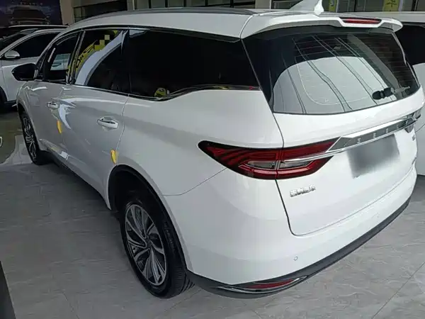 Geely Jiaji 2020