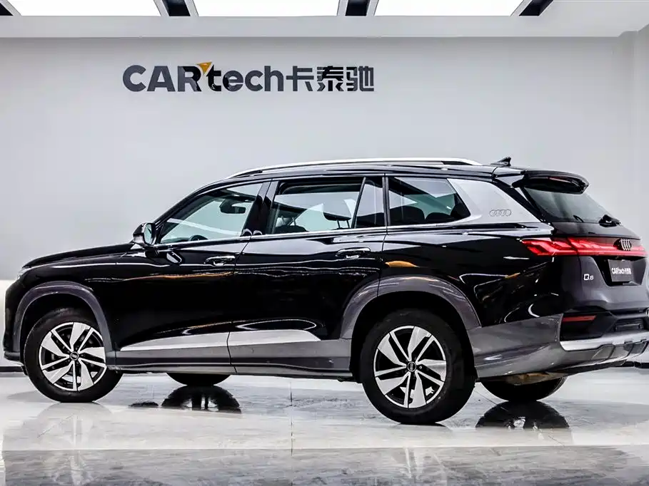 Audi Q6 2024