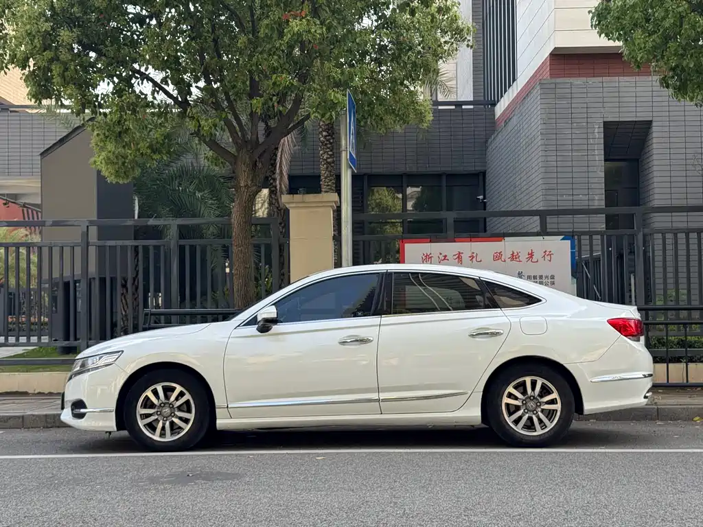Honda Spirior 2016 — фото 9