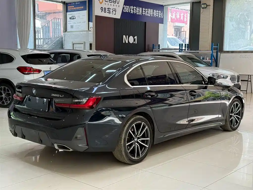 BMW 3 Series 2023