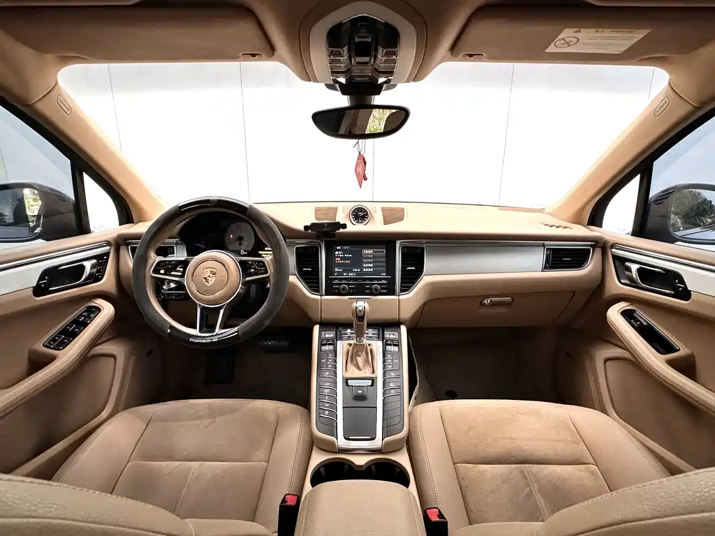 Porsche Macan 2014 — фото 12