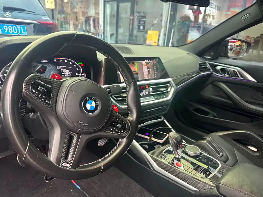 BMW M4 2023 — фото 6