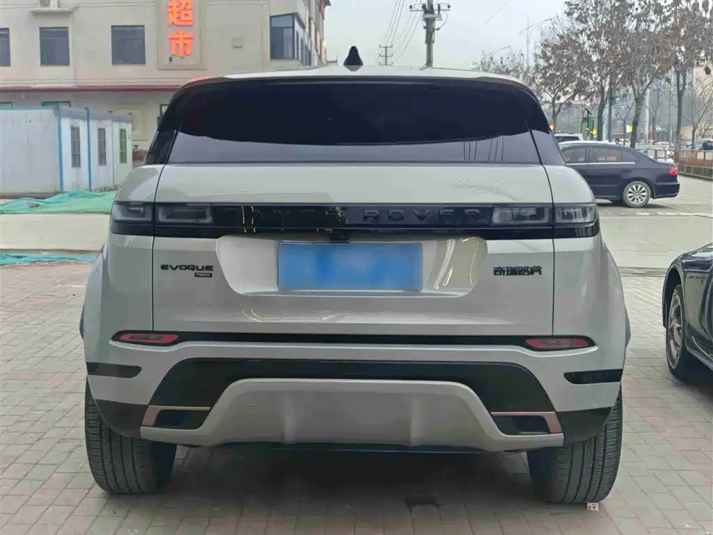 Land Rover Evoque 2024 — фото 21
