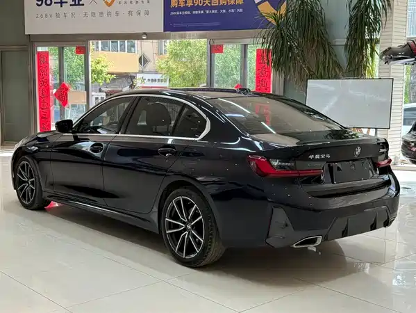 BMW 3 Series 2023
