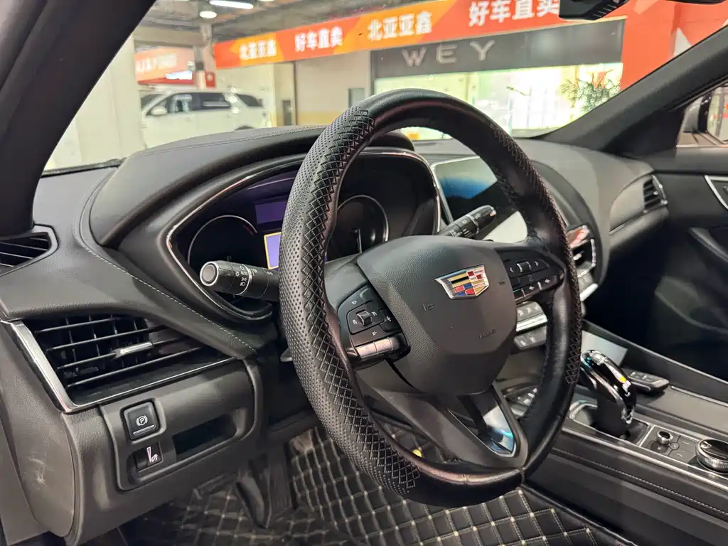 Cadillac CT5 2022 — фото 12