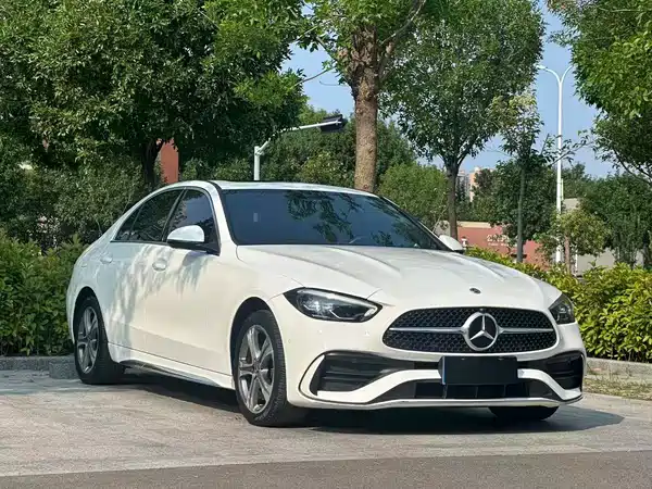 Mercedes-Benz C-Class 2022
