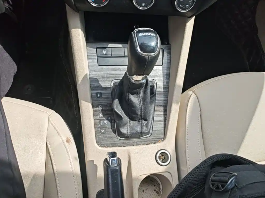 Skoda Octavia 2015 — фото 14