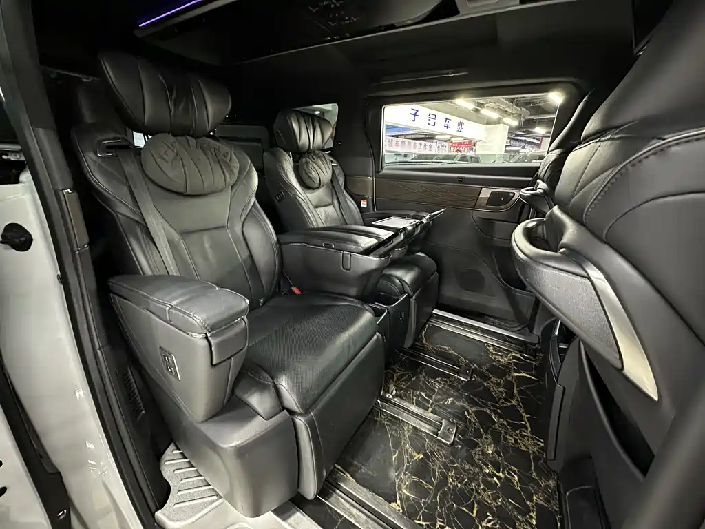 Toyota Vellfire 2024 — фото 18