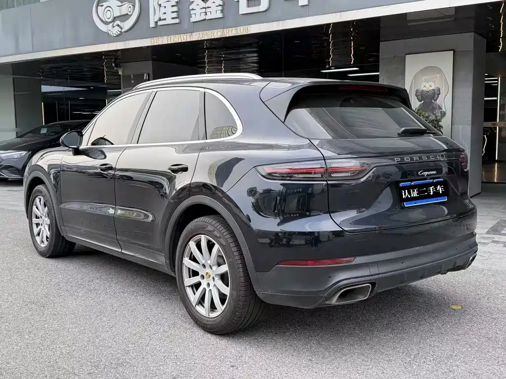 Porsche Cayenne 2018 — фото 6