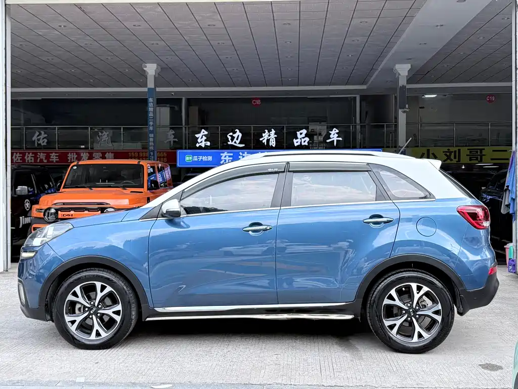 Kia KX3 2016 — фото 9