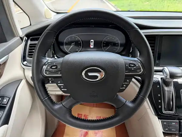 GAC Trumpchi M8 2018