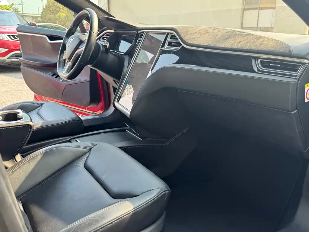 Tesla Model S 2017 — фото 8