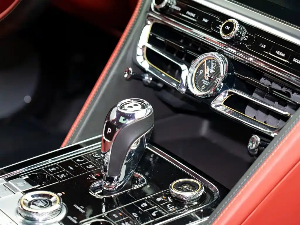 Bentley Flying Spur 2021 — фото 19