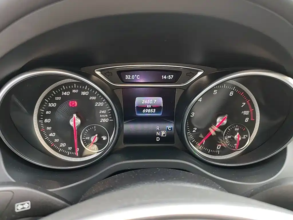 Mercedes-Benz GLA 2019 — фото 12