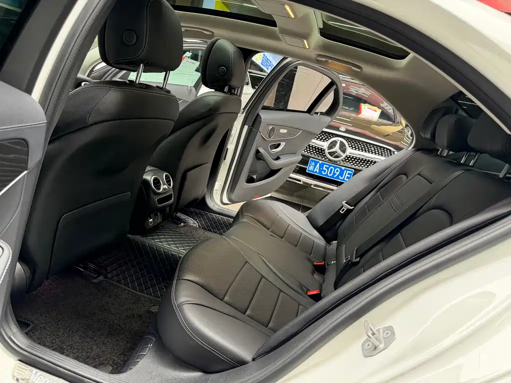 Mercedes-Benz C-Class 2021 — фото 13