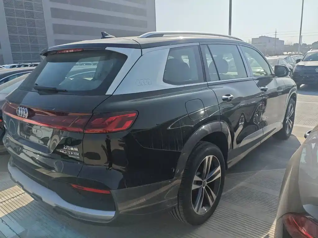 Audi Q6
