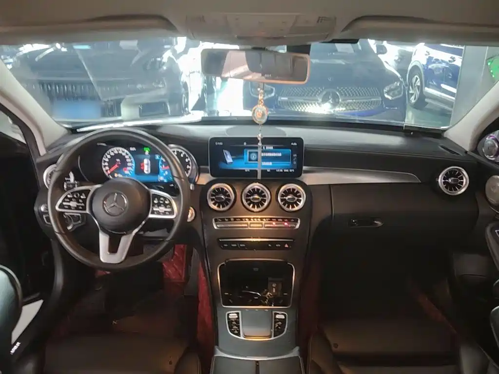 Mercedes-Benz C-Class 2019