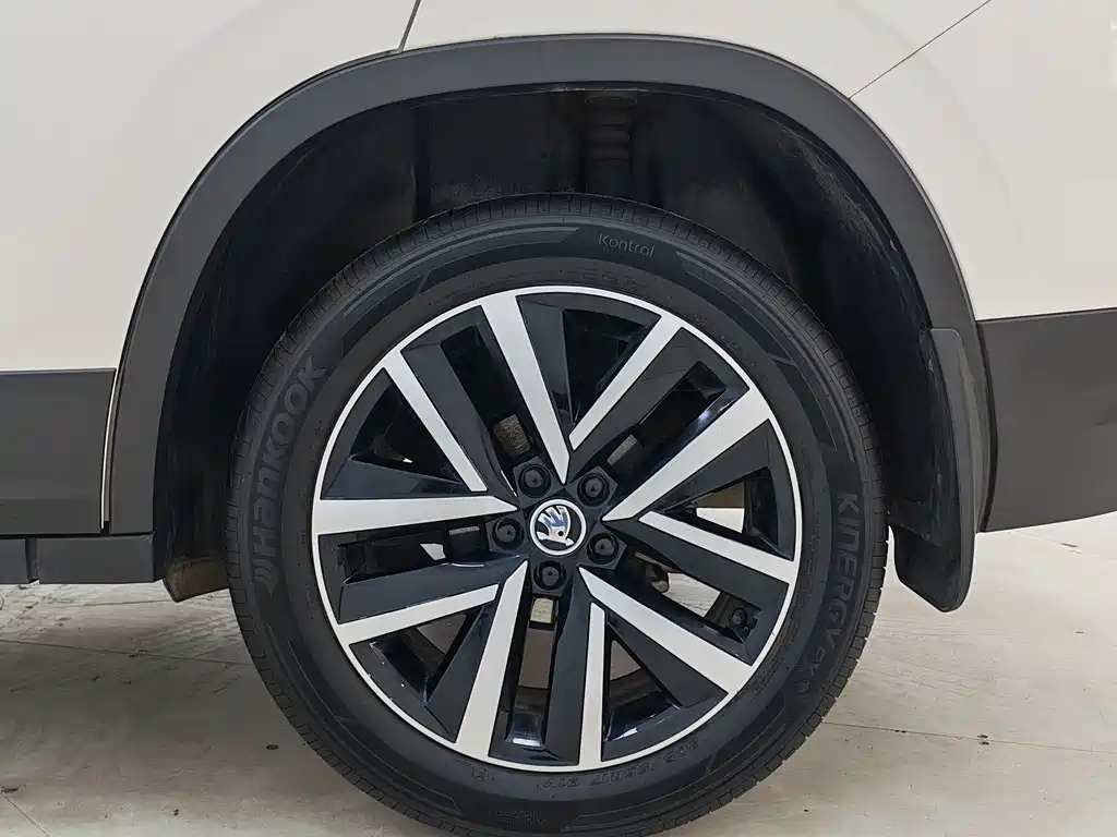 Skoda Kamiq 2021 — фото 16