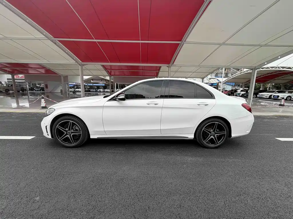 Mercedes-Benz C-Class 2020