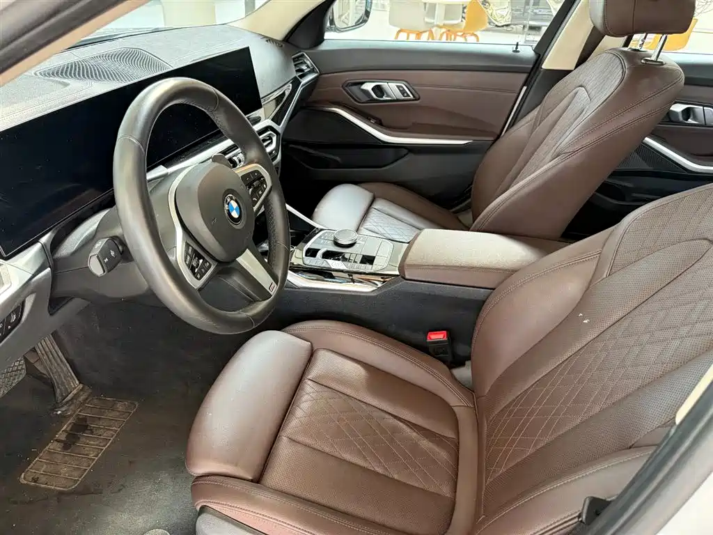 BMW 3 Series 2024