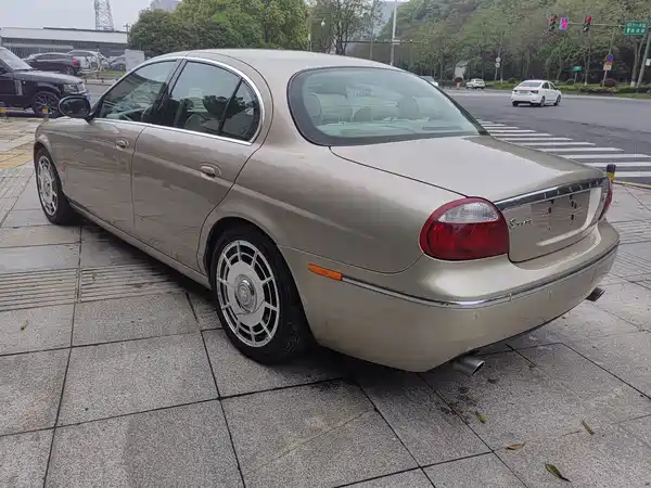 Jaguar S-TYPE 2006