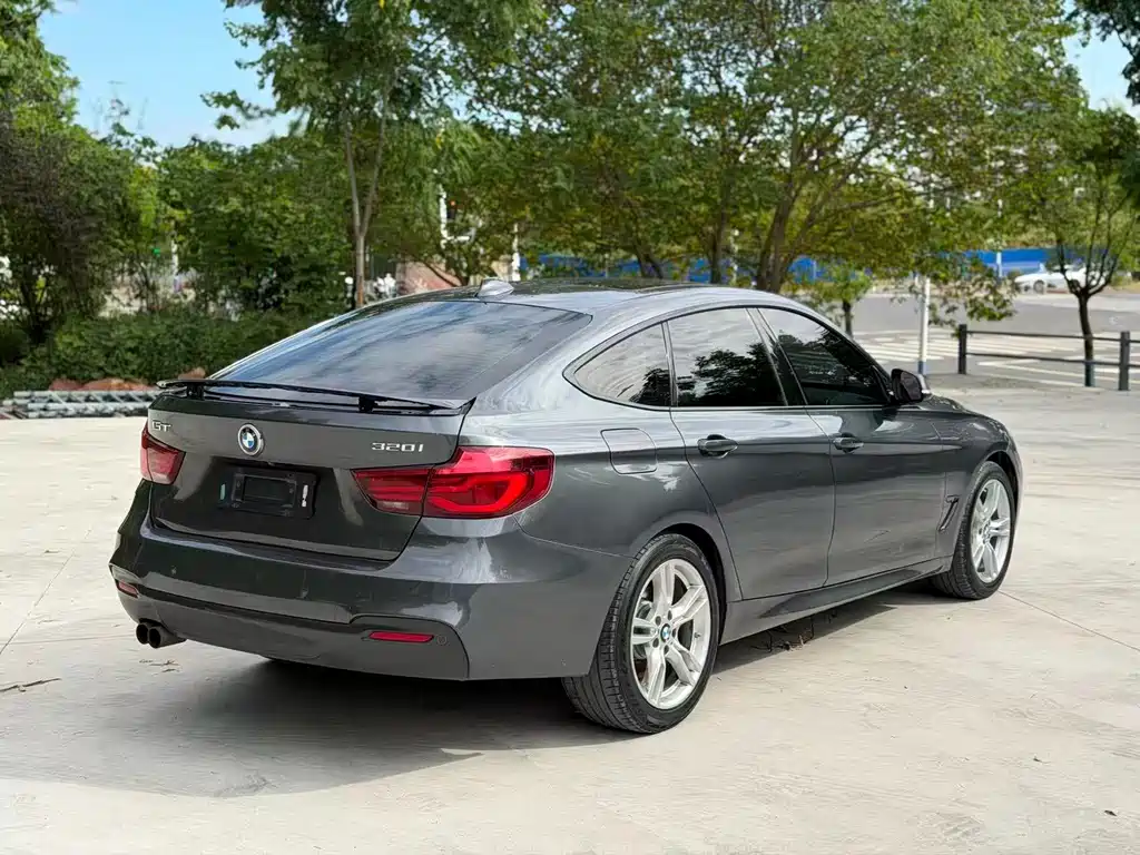 BMW 3 Series GT 2019 — фото 6