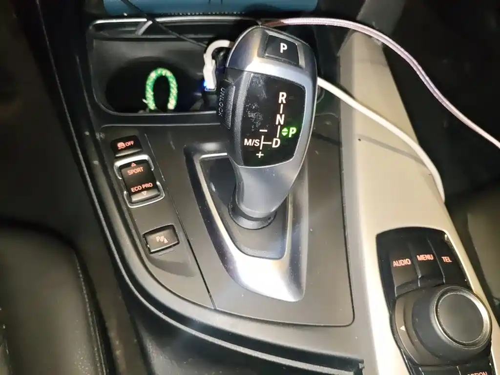 BMW 3 Series GT 2016 — фото 11