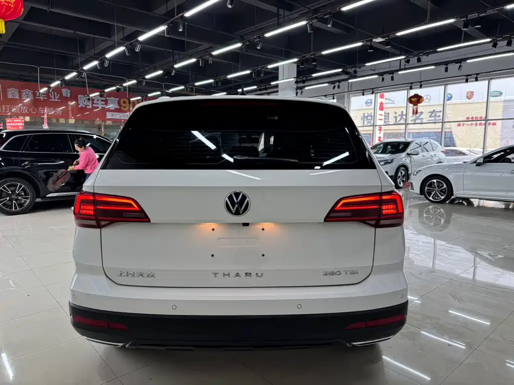 Volkswagen Tharu 2022 — фото 4
