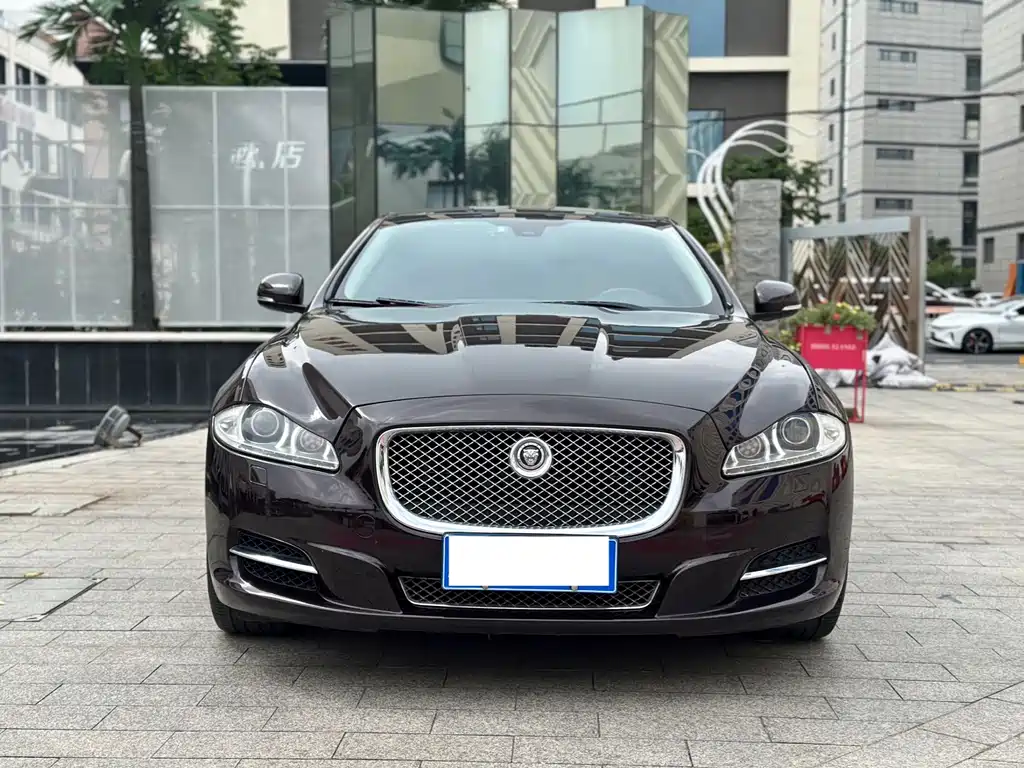 Jaguar XJ 2013 — фото 2