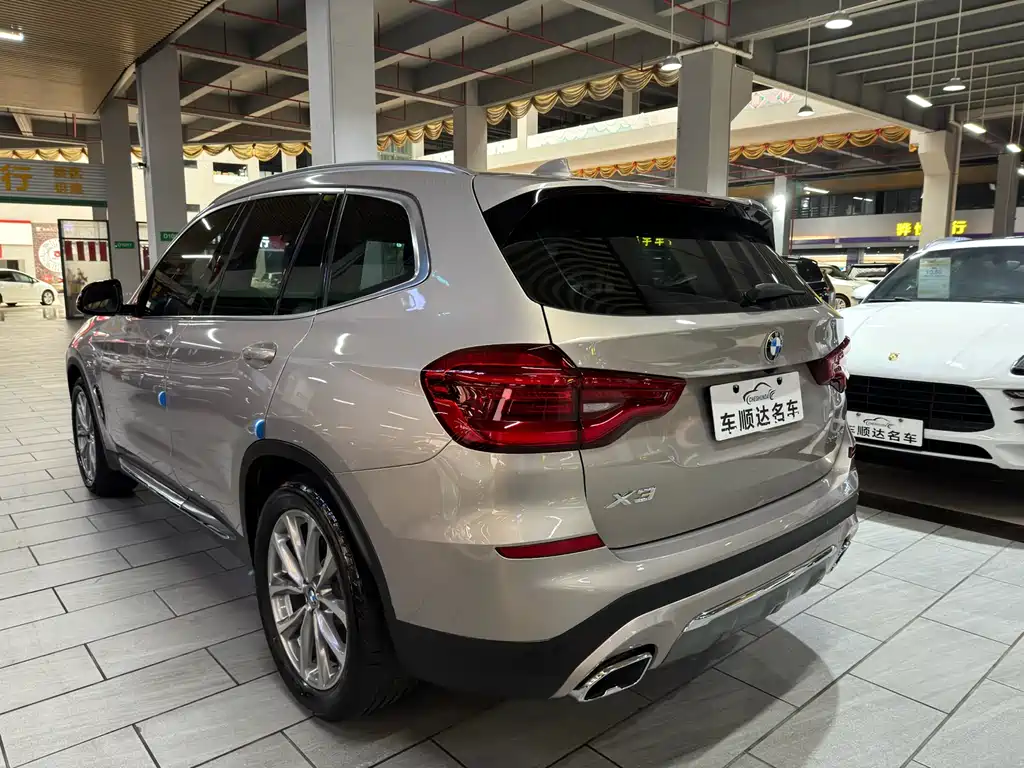 BMW X3 2021 — фото 11