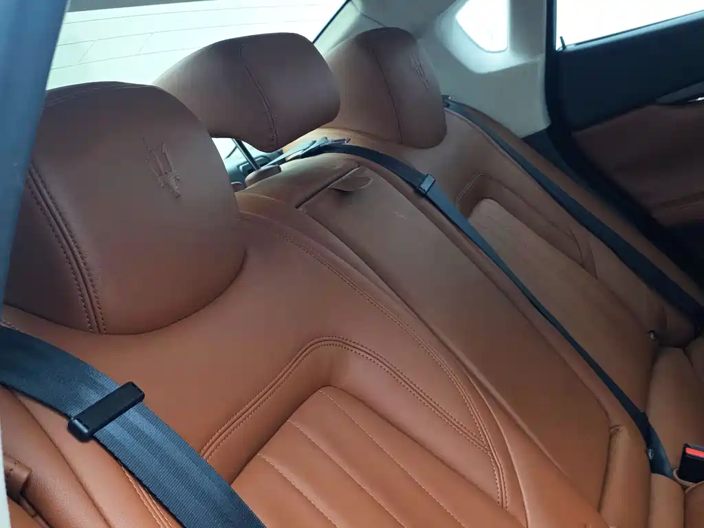 Maserati Quattroporte 2014 — фото 11