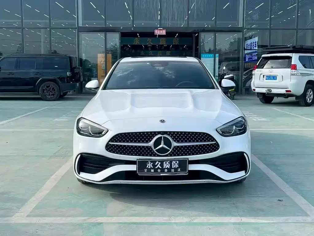 Mercedes-Benz C-Class 2023 — фото 2