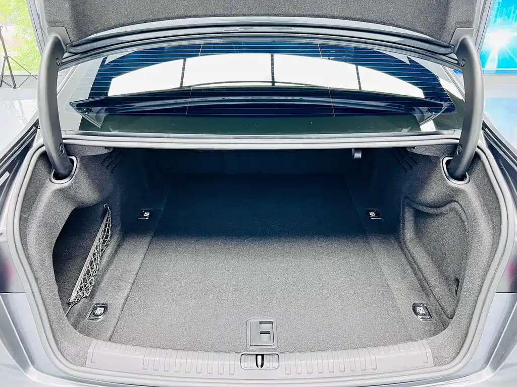 Audi A6L 2020 — фото 23