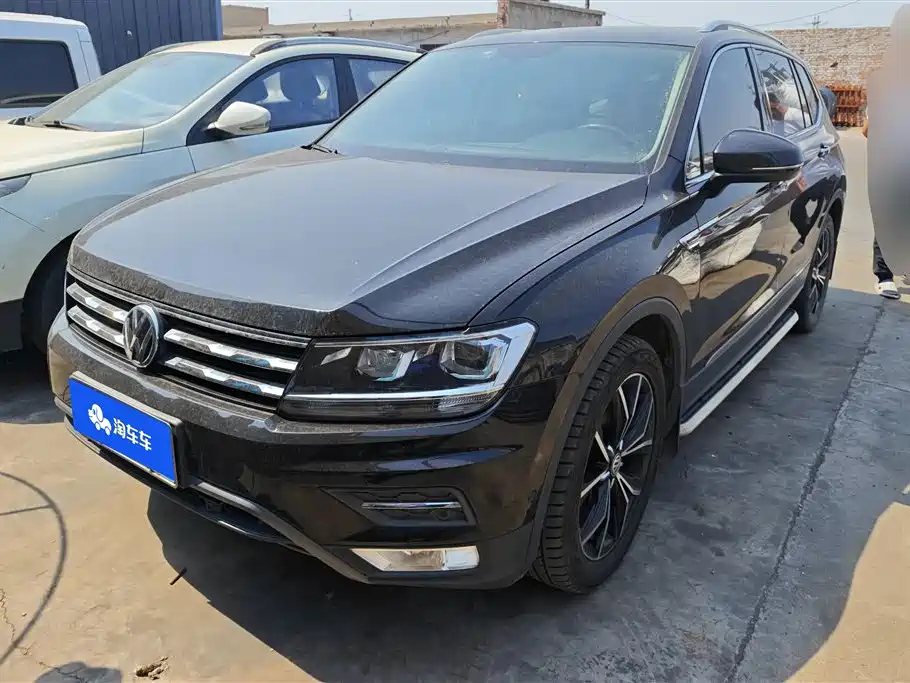 Volkswagen Tiguan L 2019 — фото 1