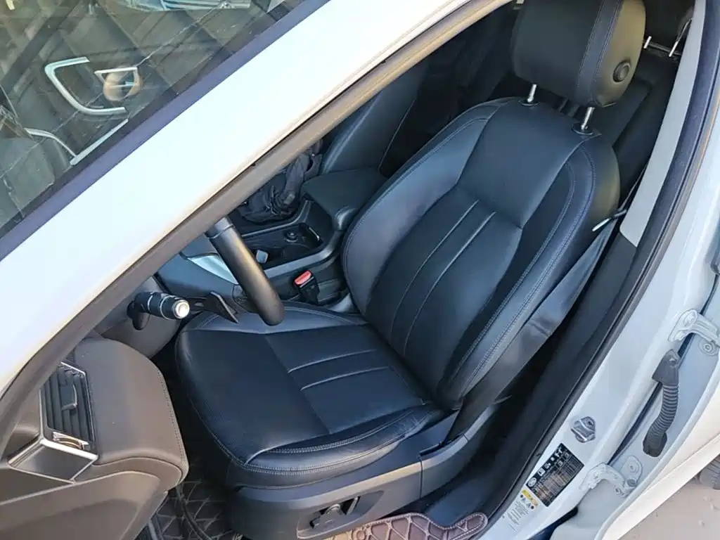 Land Rover Discovery Sport 2019 — фото 15