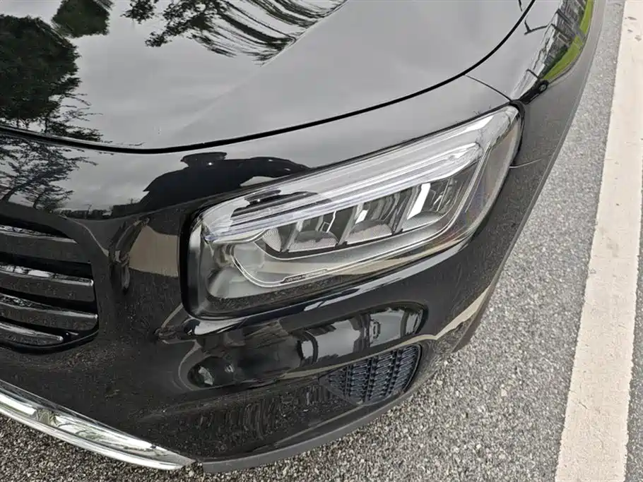 Mercedes-Benz GLB 2024