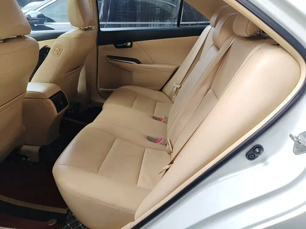 Toyota Camry 2017 — фото 17
