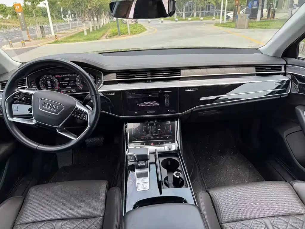 Audi A8 2021