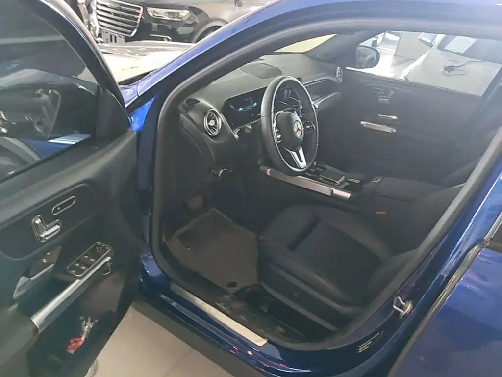 Mercedes-Benz GLB 2020 — фото 16