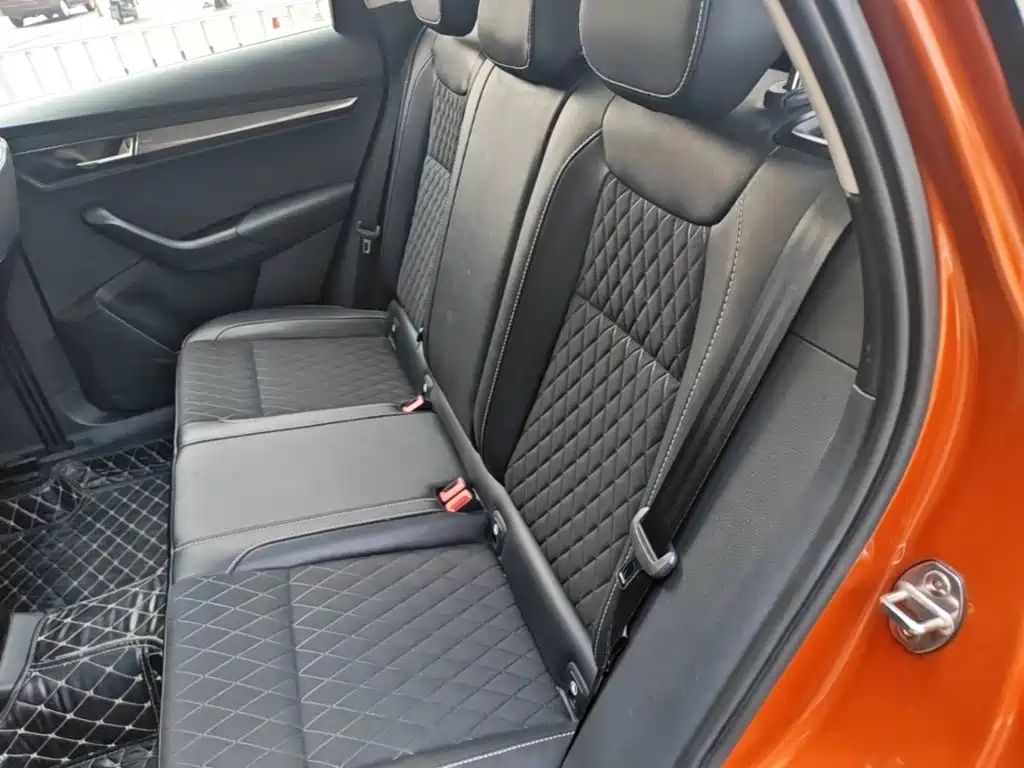Skoda Karoq 2019 — фото 17