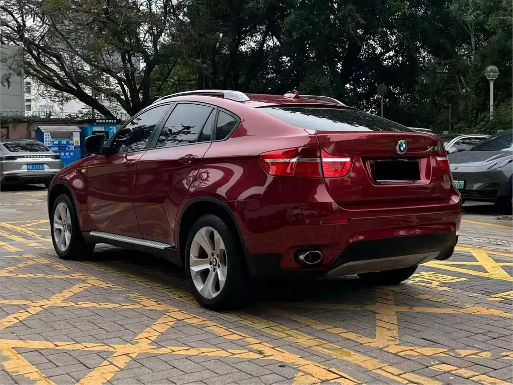 BMW X6 2011 — фото 11
