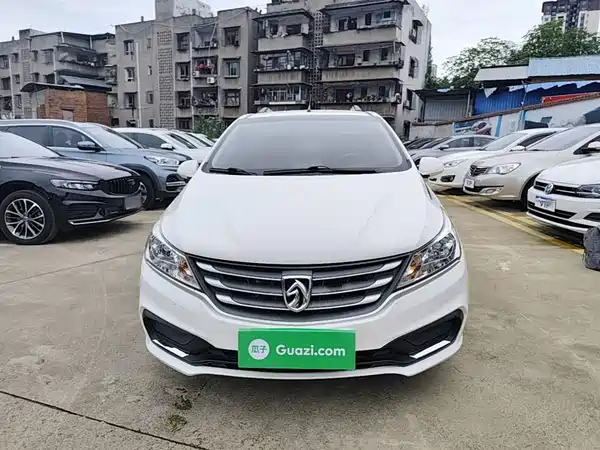 Baojun 310 2020