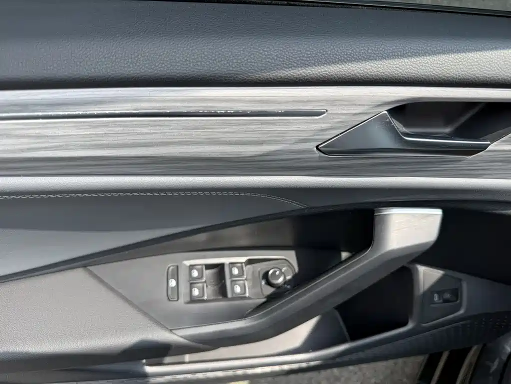 Volkswagen Sagitar 2023