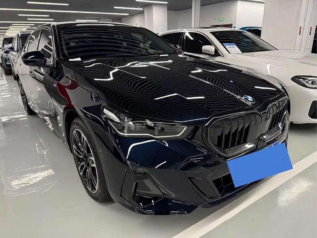 BMW 5 Series 2026