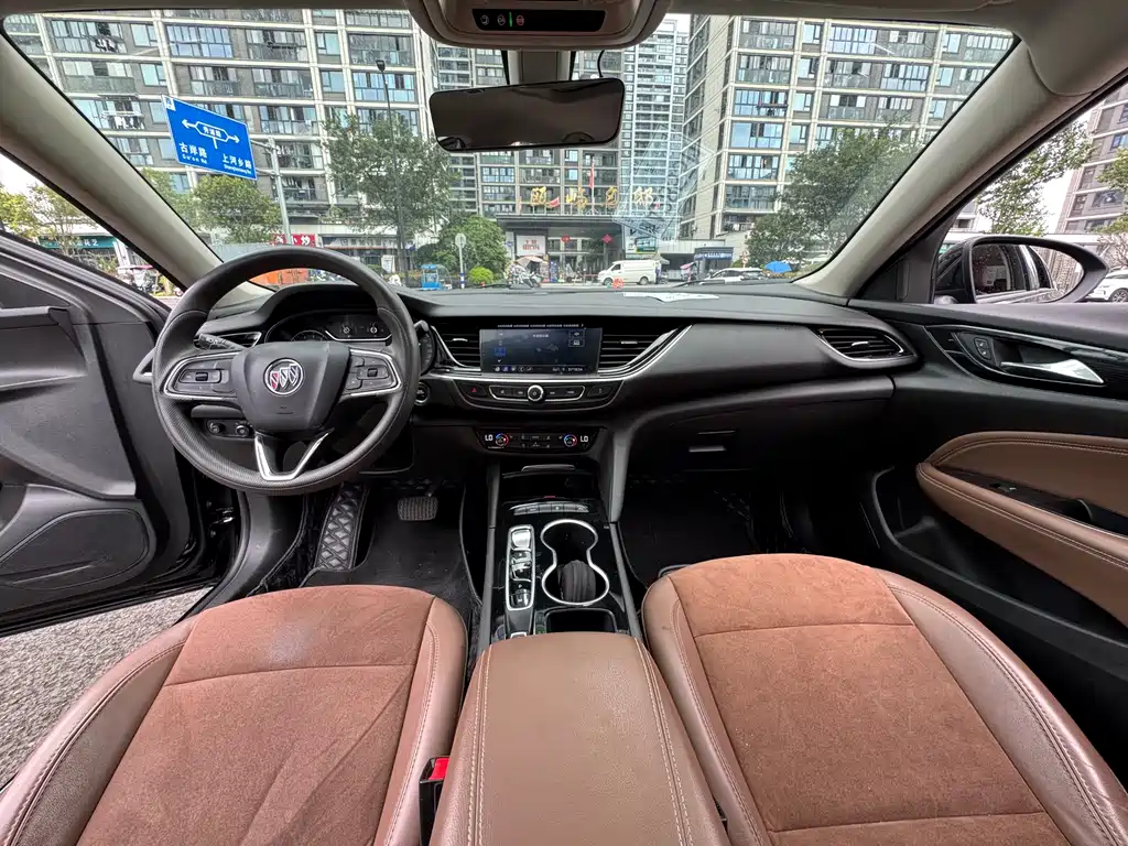 Buick Regal 2022 — фото 16